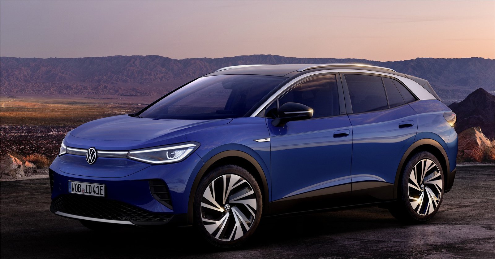 Volkswagen-ID-4-fully-electric-SUV-2021-o01